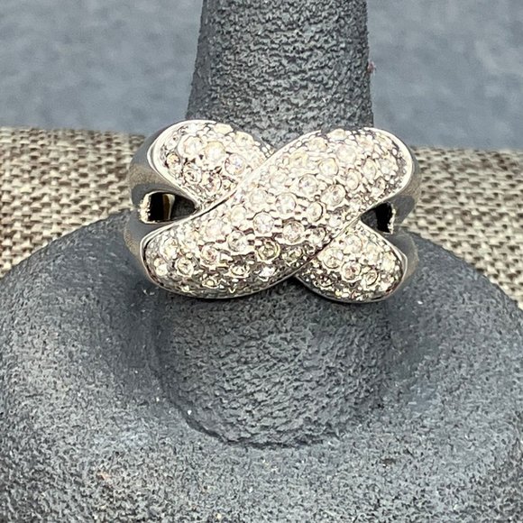Silver Rhinestone Ring Size 9 Crisscross X Textured Bling Glam Drag Unisex - Picture 1 of 5